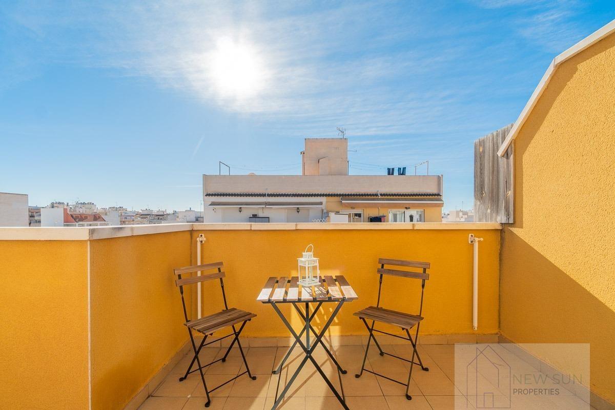 For sale of penthouse in Torrevieja