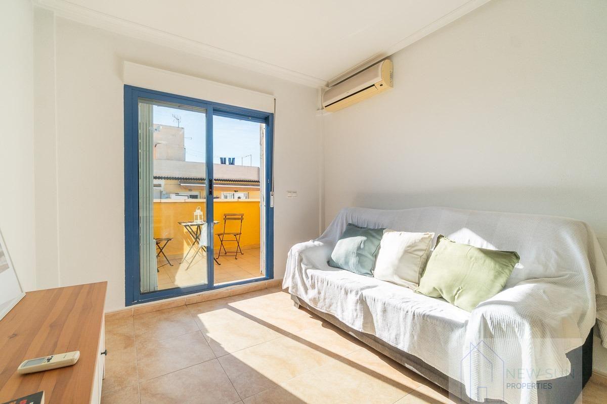 For sale of penthouse in Torrevieja