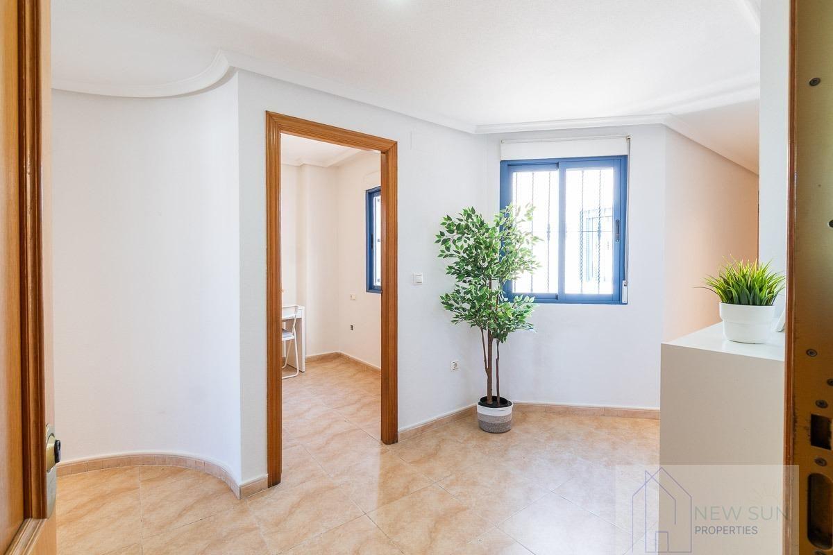 For sale of penthouse in Torrevieja