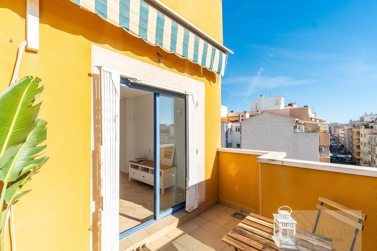 For sale of penthouse in Torrevieja