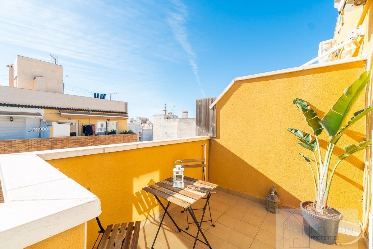 For sale of penthouse in Torrevieja