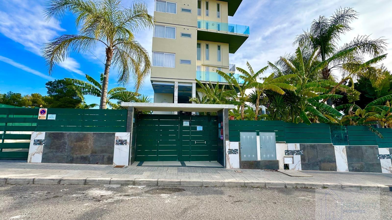 For sale of apartment in Finestrat