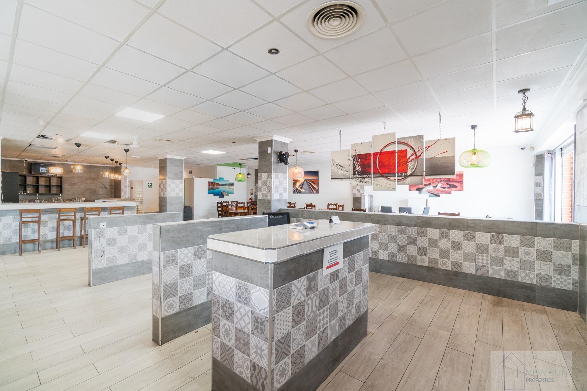 For rent of premises in San Fulgencio