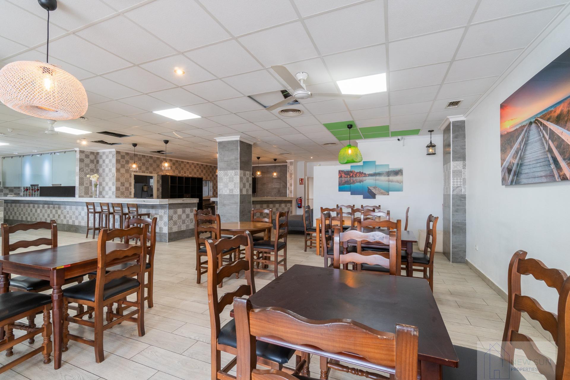 For rent of premises in San Fulgencio