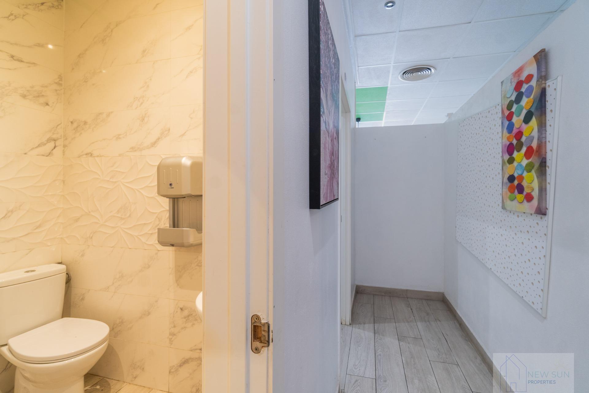 For rent of premises in San Fulgencio