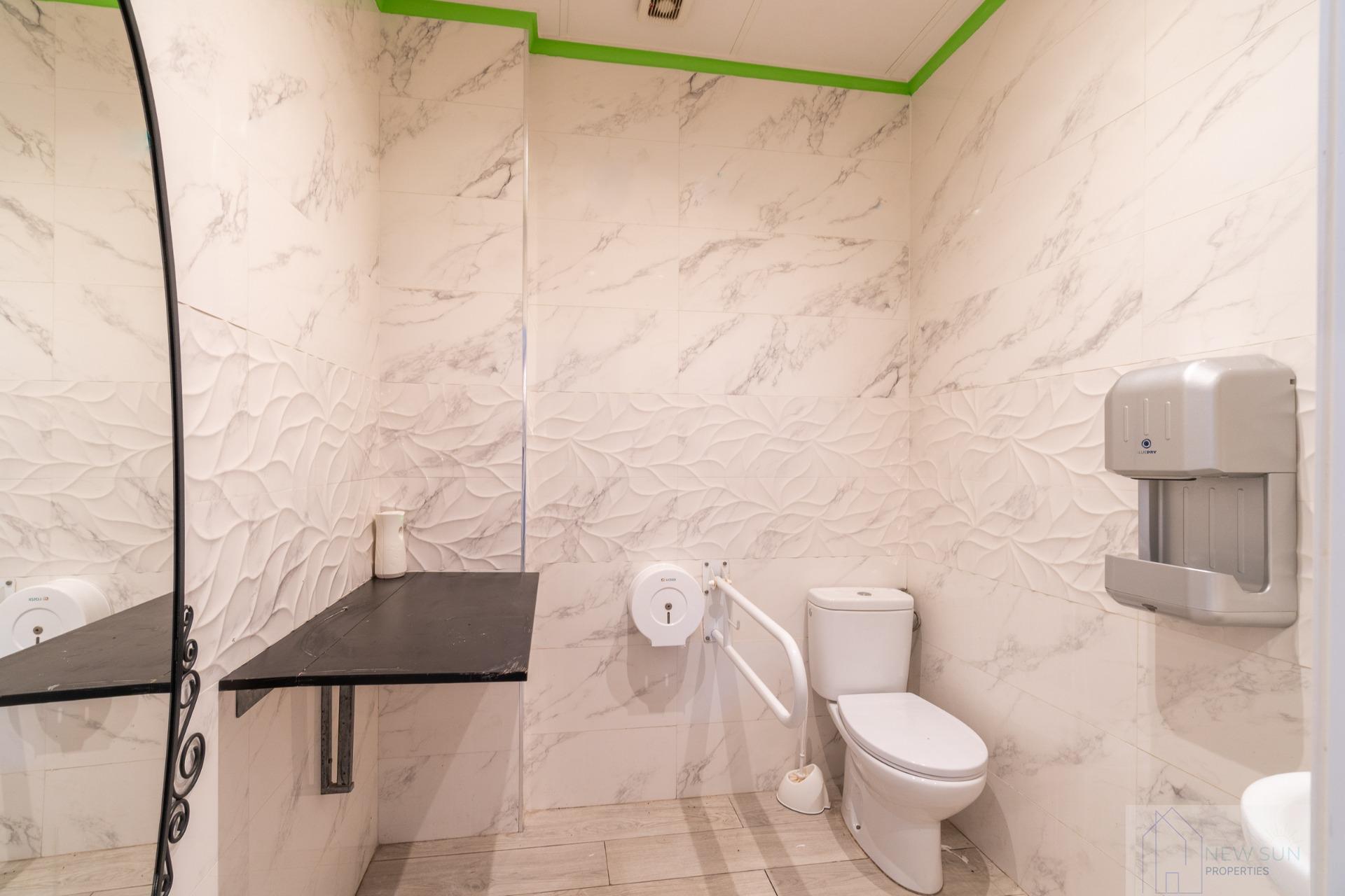 For rent of premises in San Fulgencio