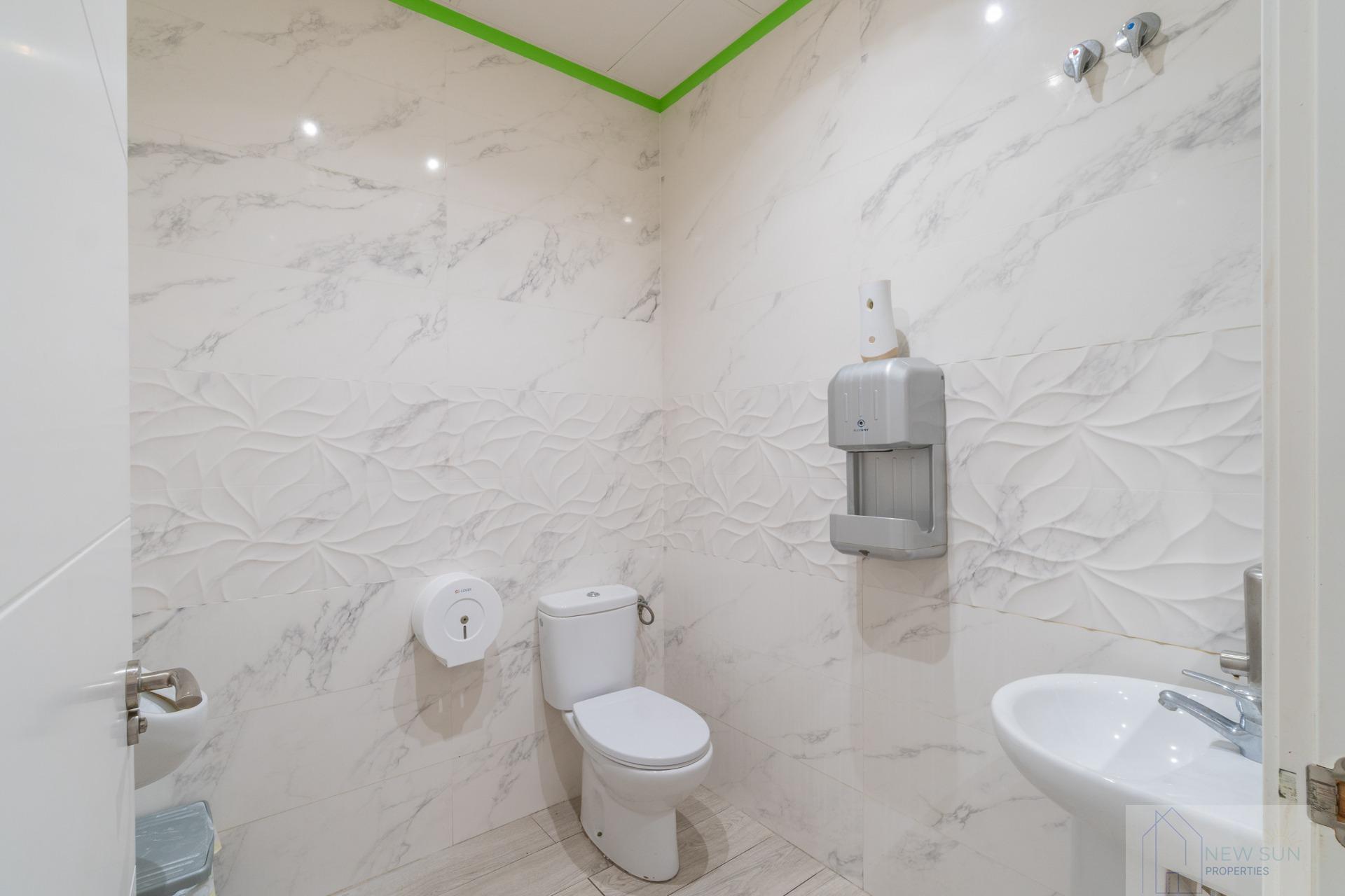 For rent of premises in San Fulgencio