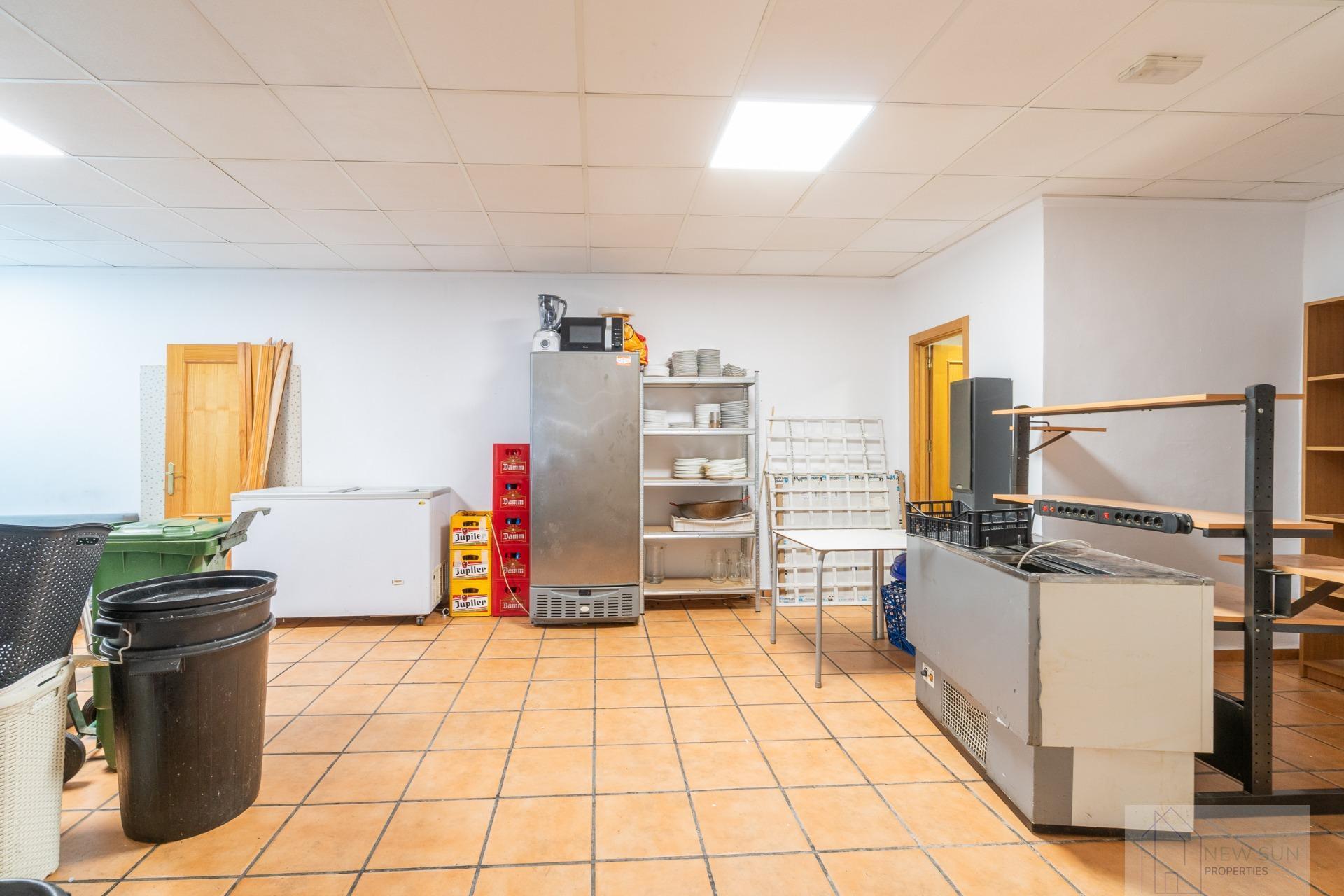 For rent of premises in San Fulgencio