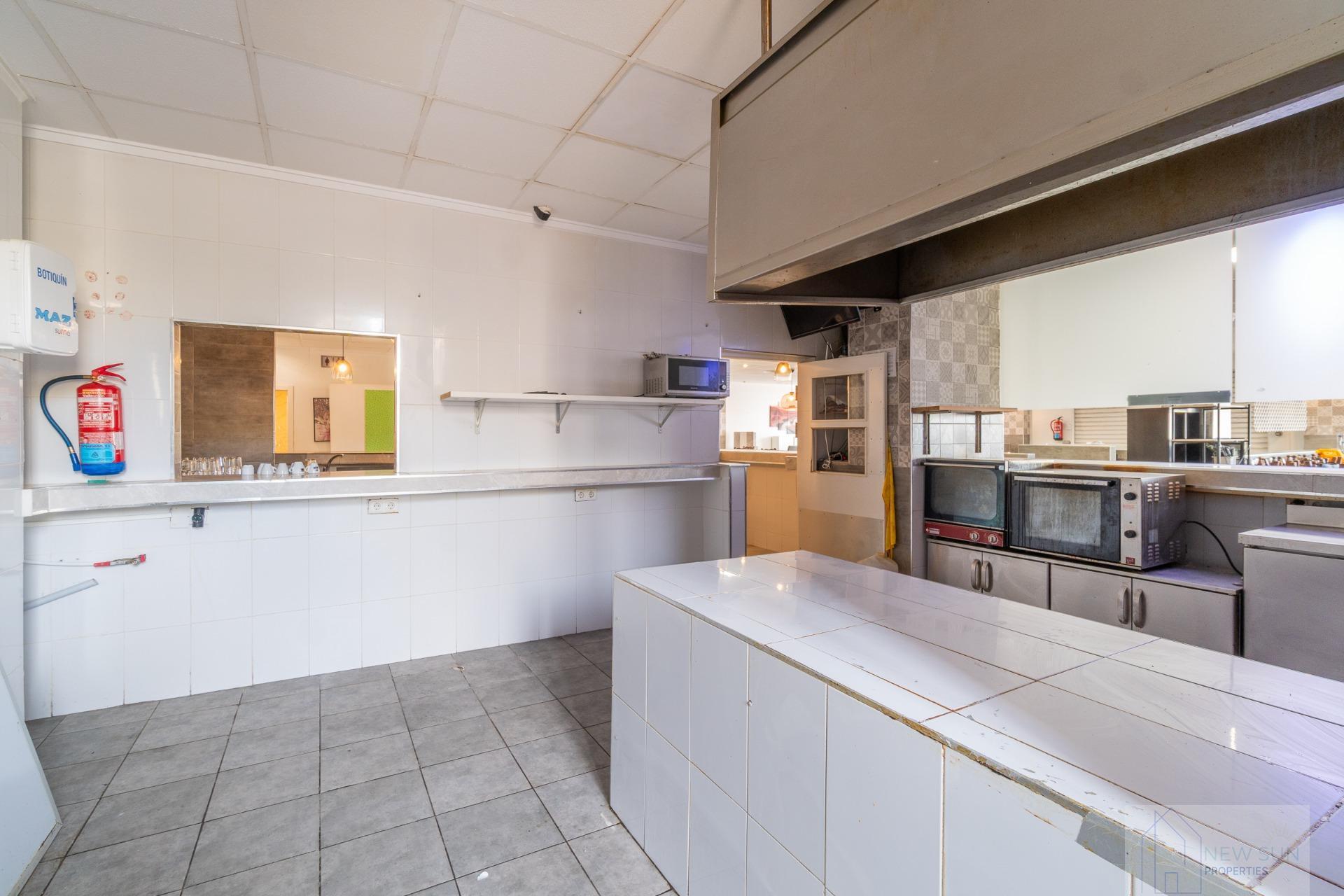 For rent of premises in San Fulgencio