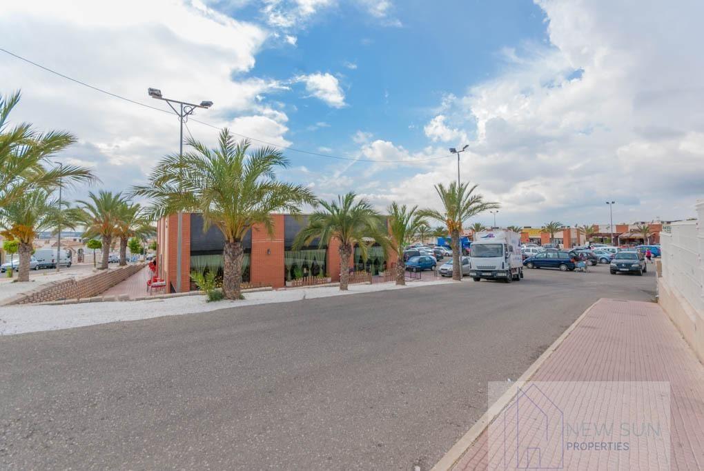 For rent of premises in San Fulgencio