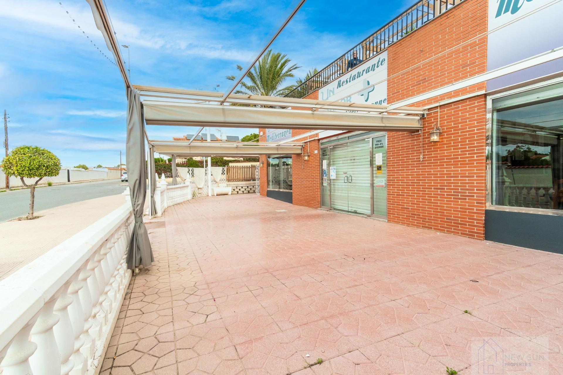 For rent of premises in San Fulgencio