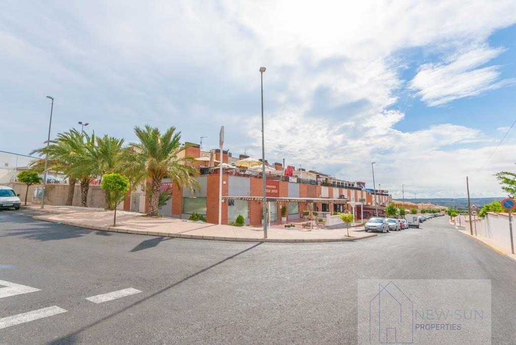 For rent of premises in San Fulgencio