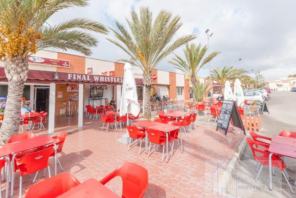 For rent of premises in San Fulgencio