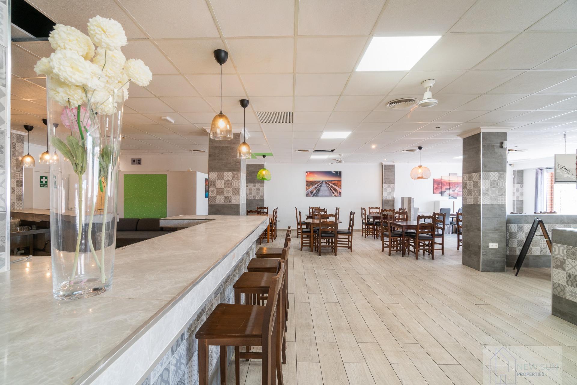 For rent of premises in San Fulgencio