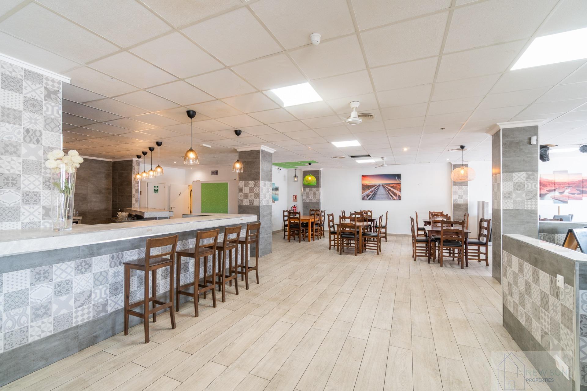 For rent of premises in San Fulgencio