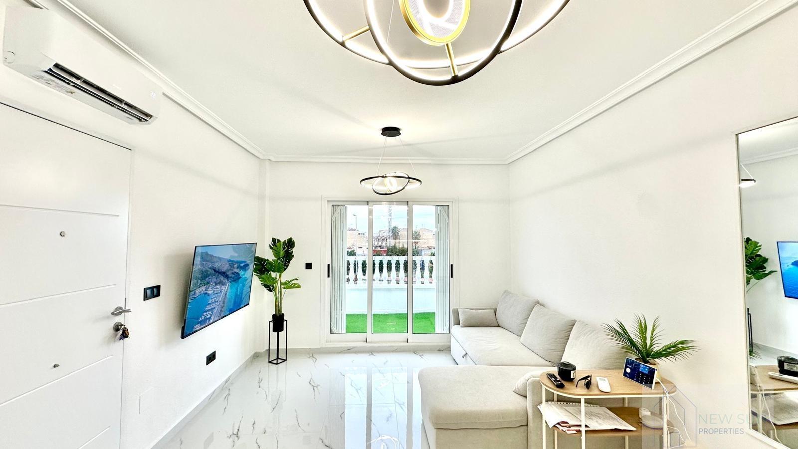 For sale of bungalow in Orihuela Costa