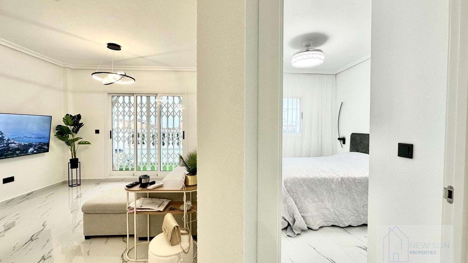 For sale of bungalow in Orihuela Costa