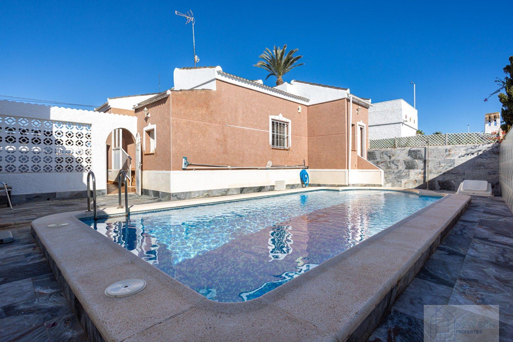 Venta de chalet en Torrevieja