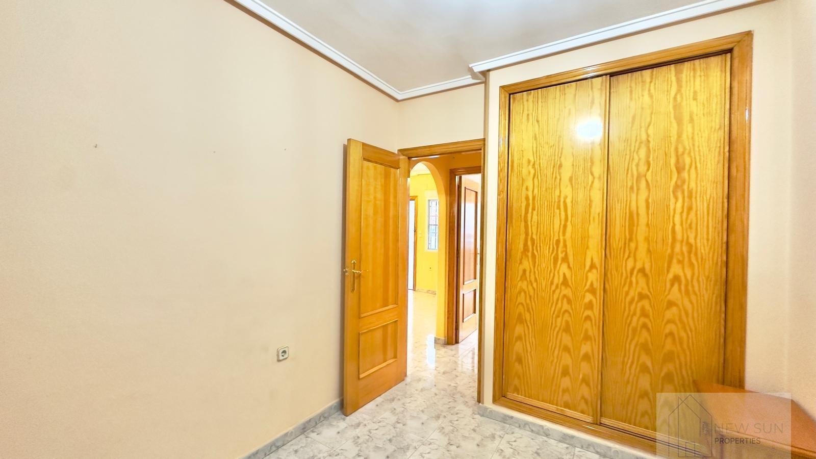 For sale of ground floor in Torrevieja