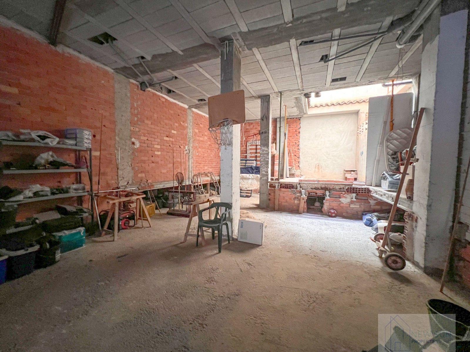 Venta de local en Guardamar del Segura