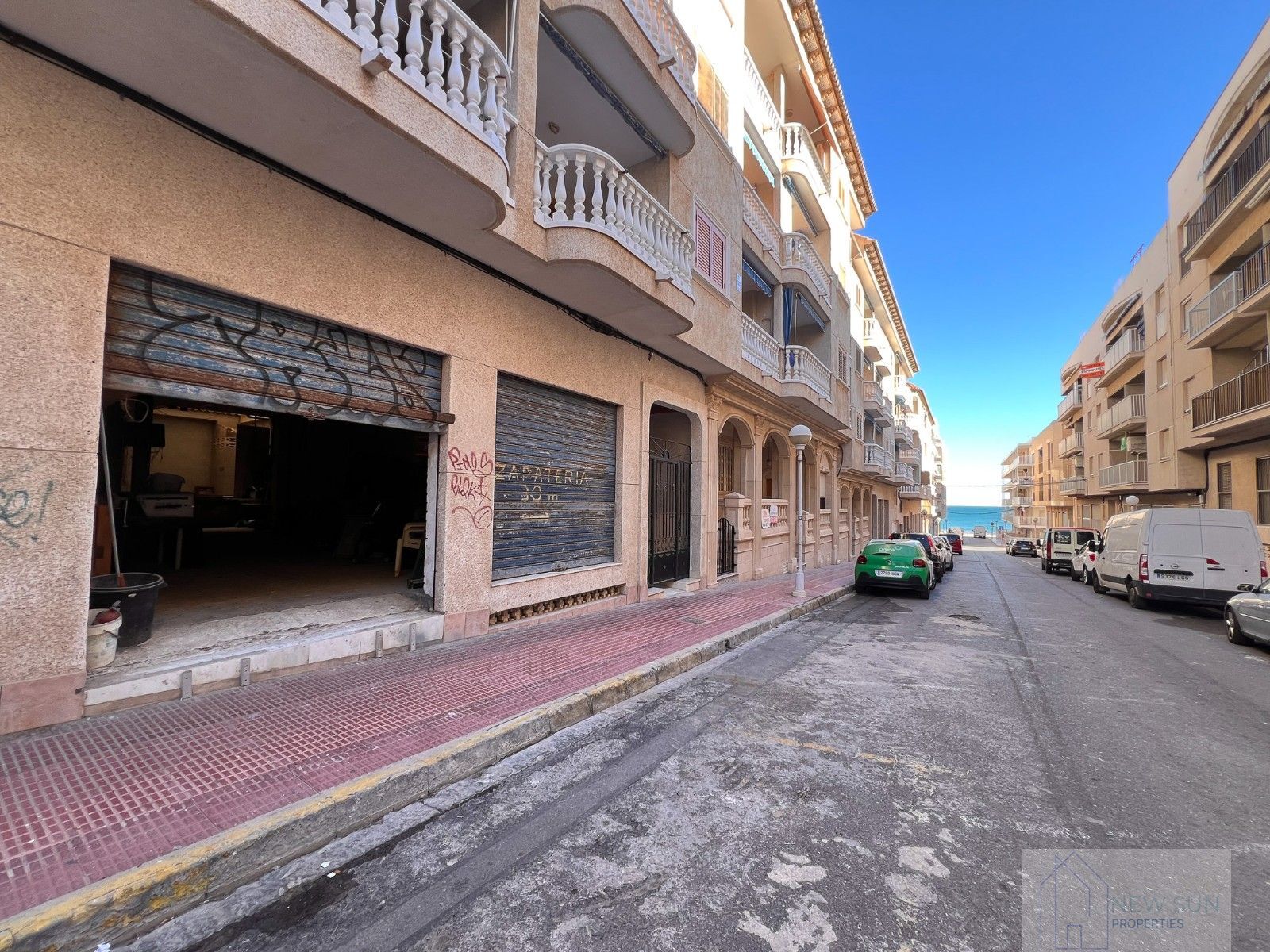 Venta de local en Guardamar del Segura