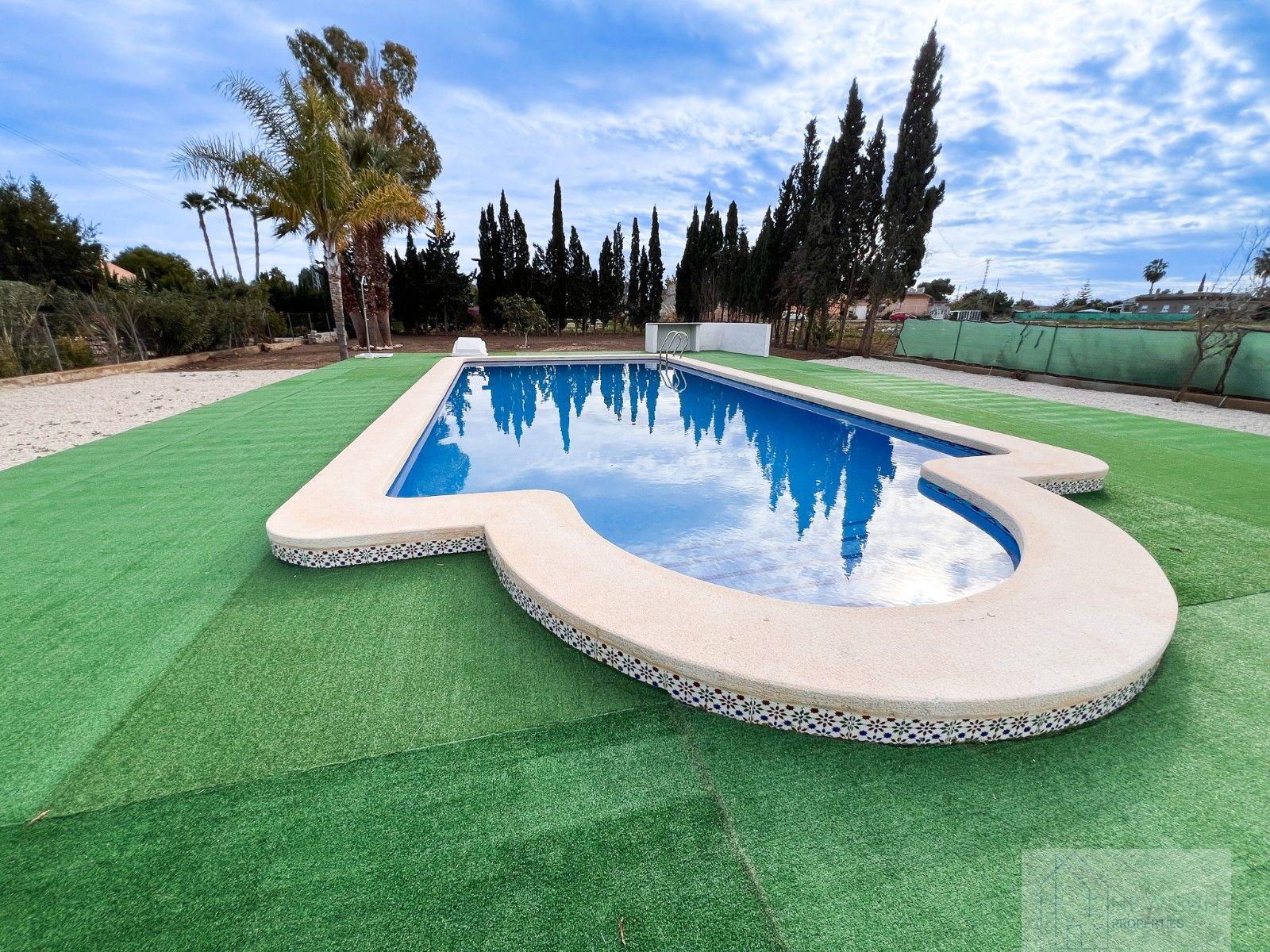 Venta de villa en Dolores