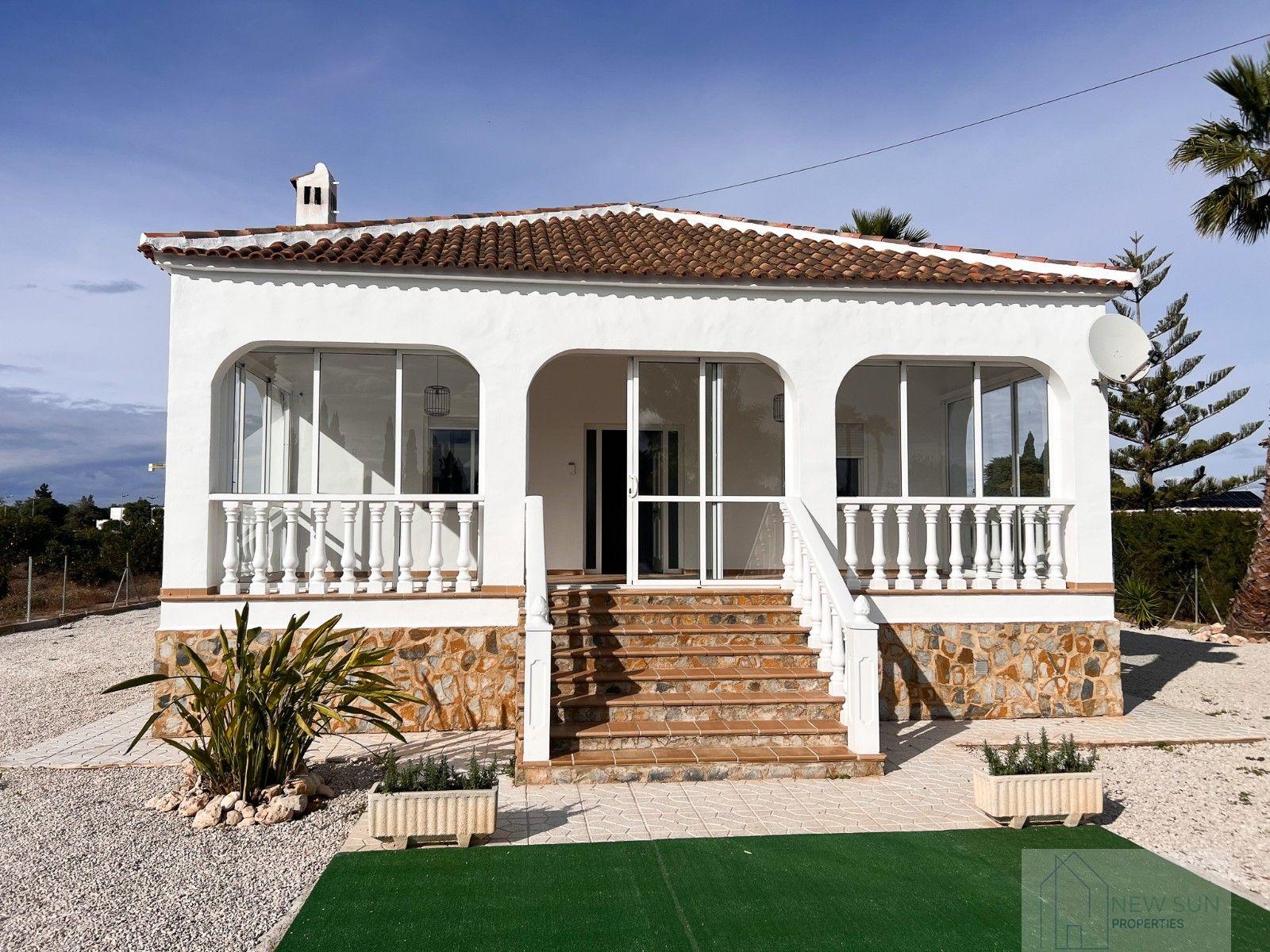 Venta de villa en Dolores