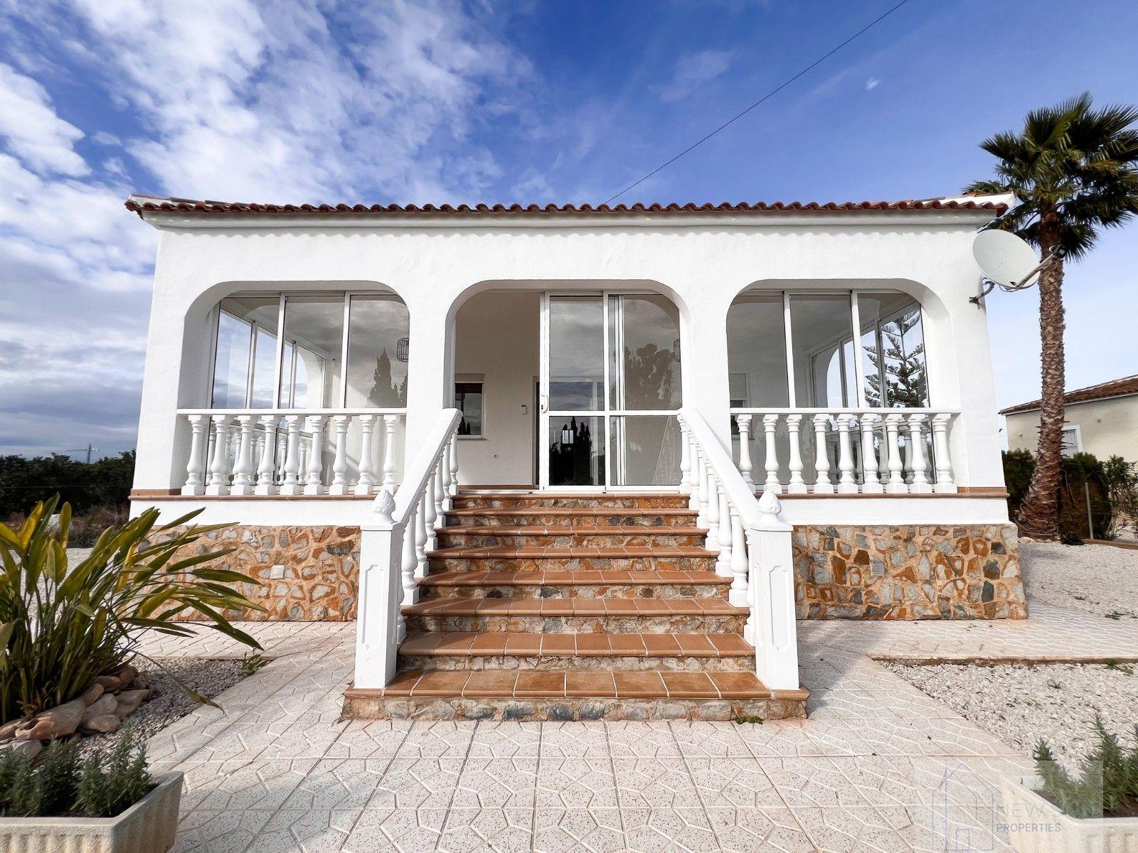 Venta de villa en Dolores