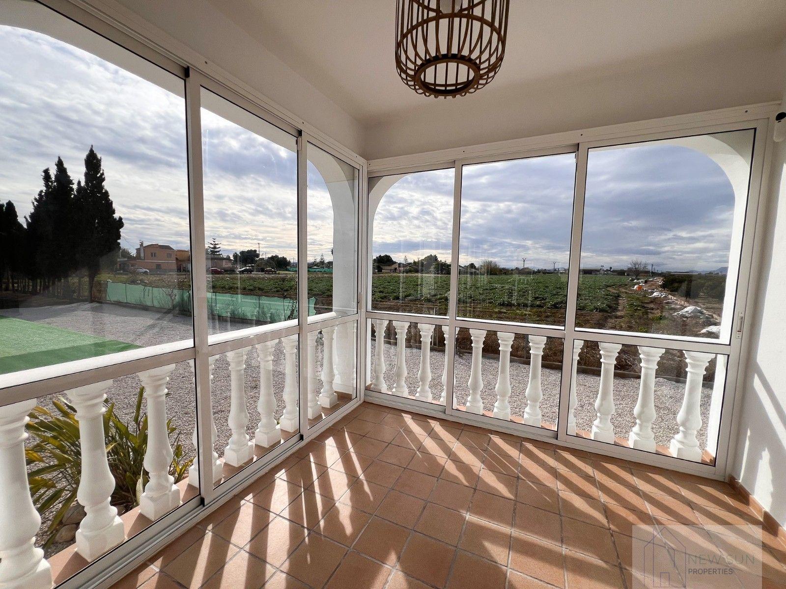 Venta de villa en Dolores