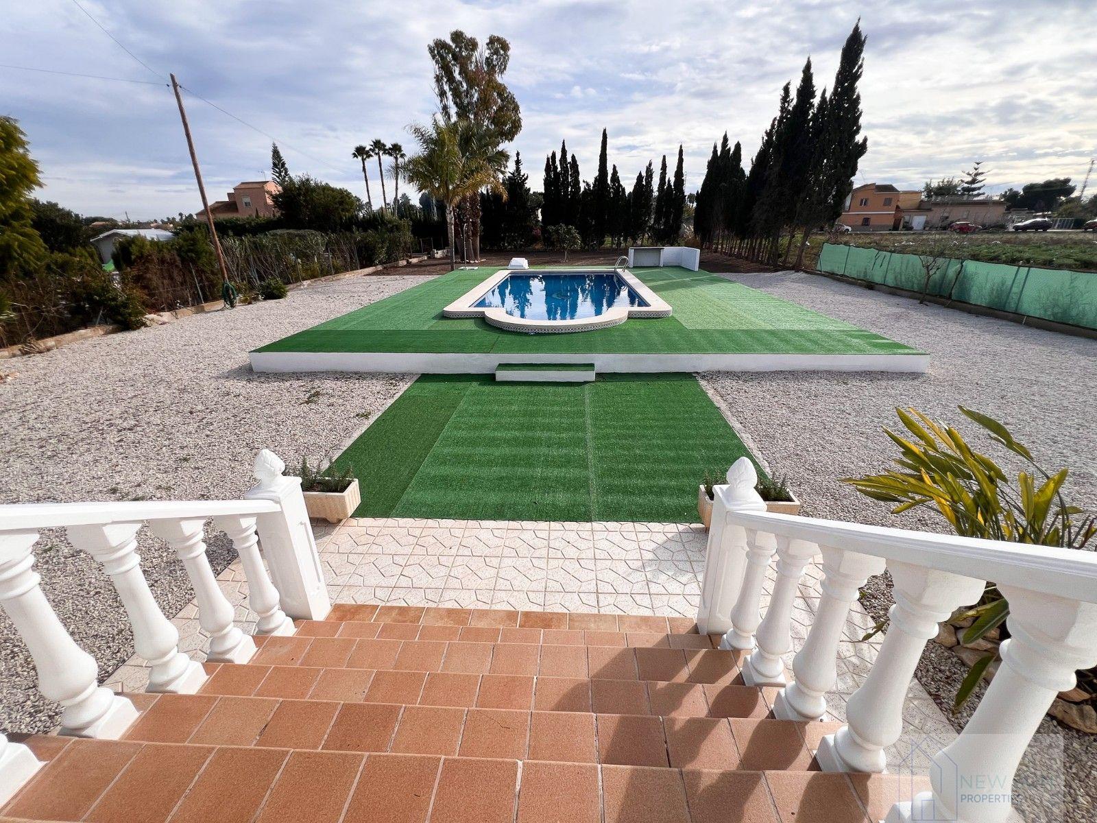 Venta de villa en Dolores