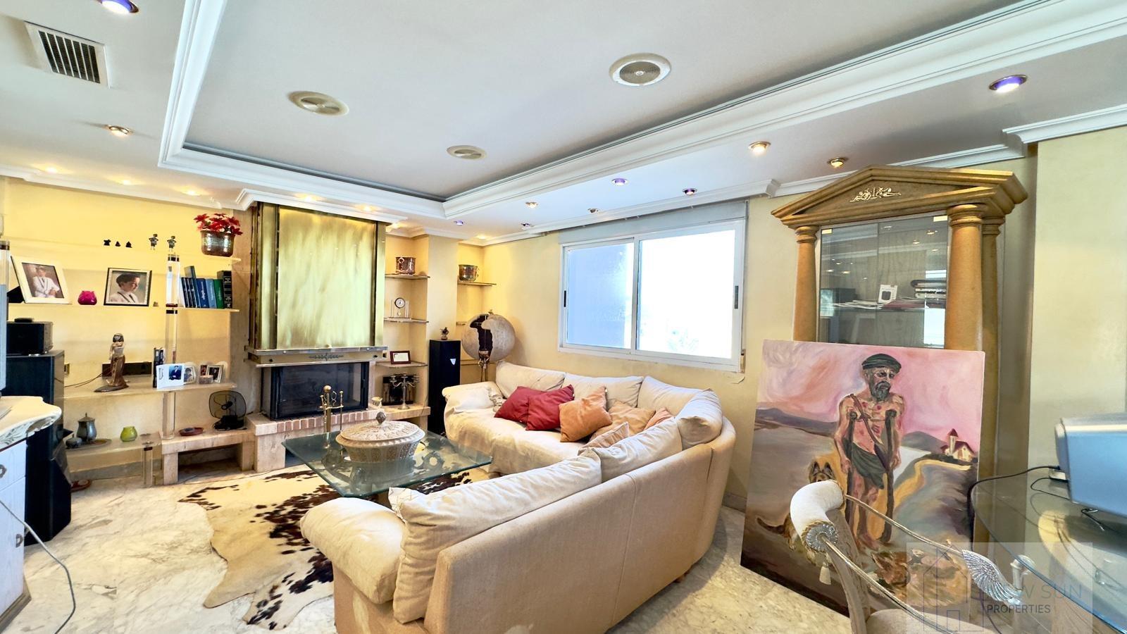 For sale of penthouse in Torrevieja