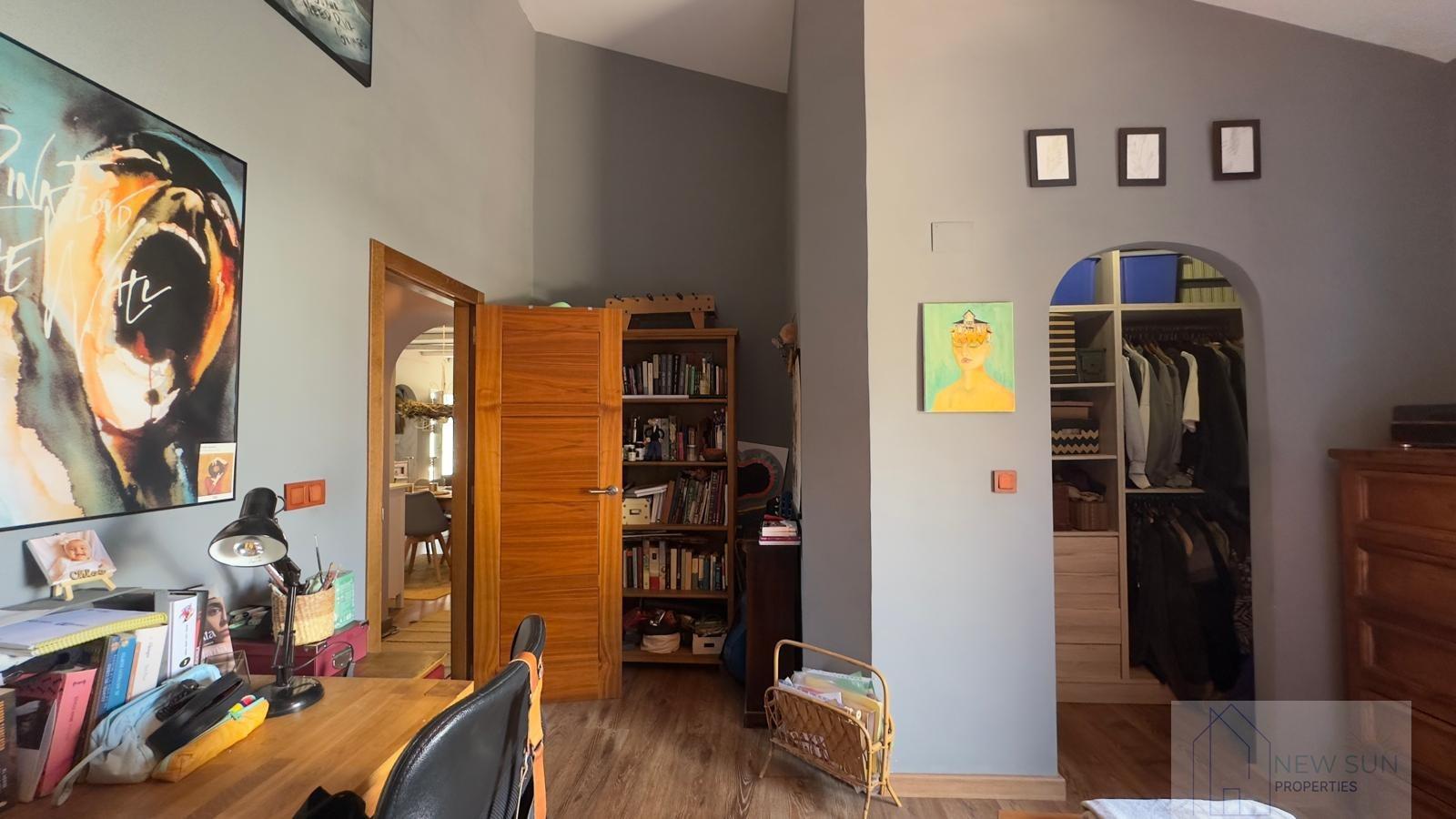 For sale of chalet in Torrevieja