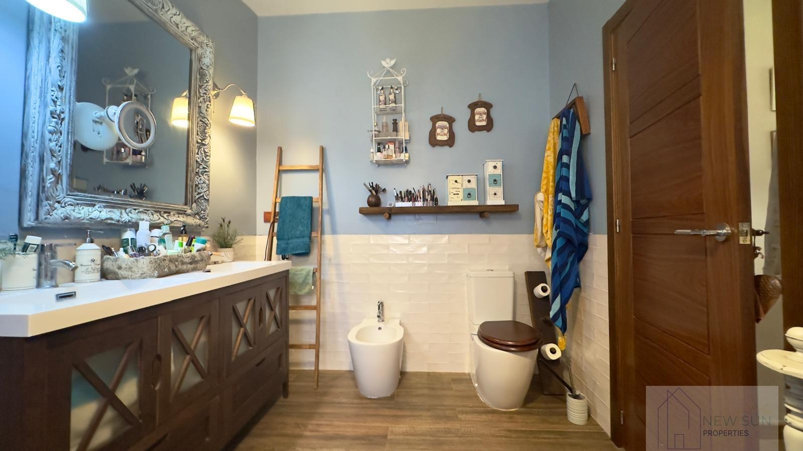 For sale of chalet in Torrevieja