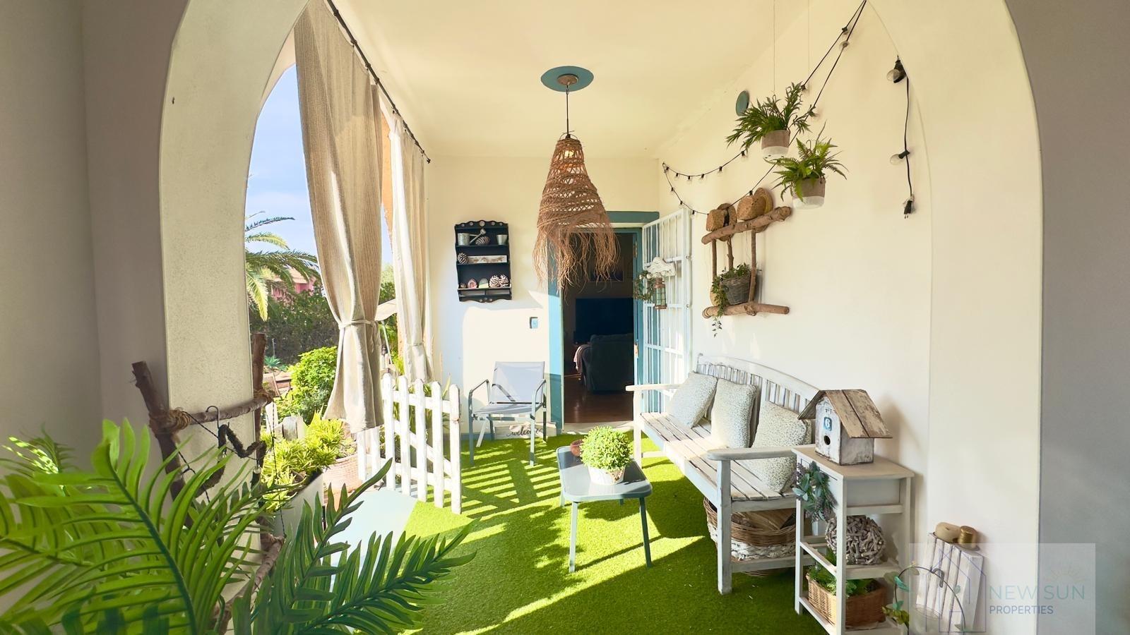 For sale of chalet in Torrevieja