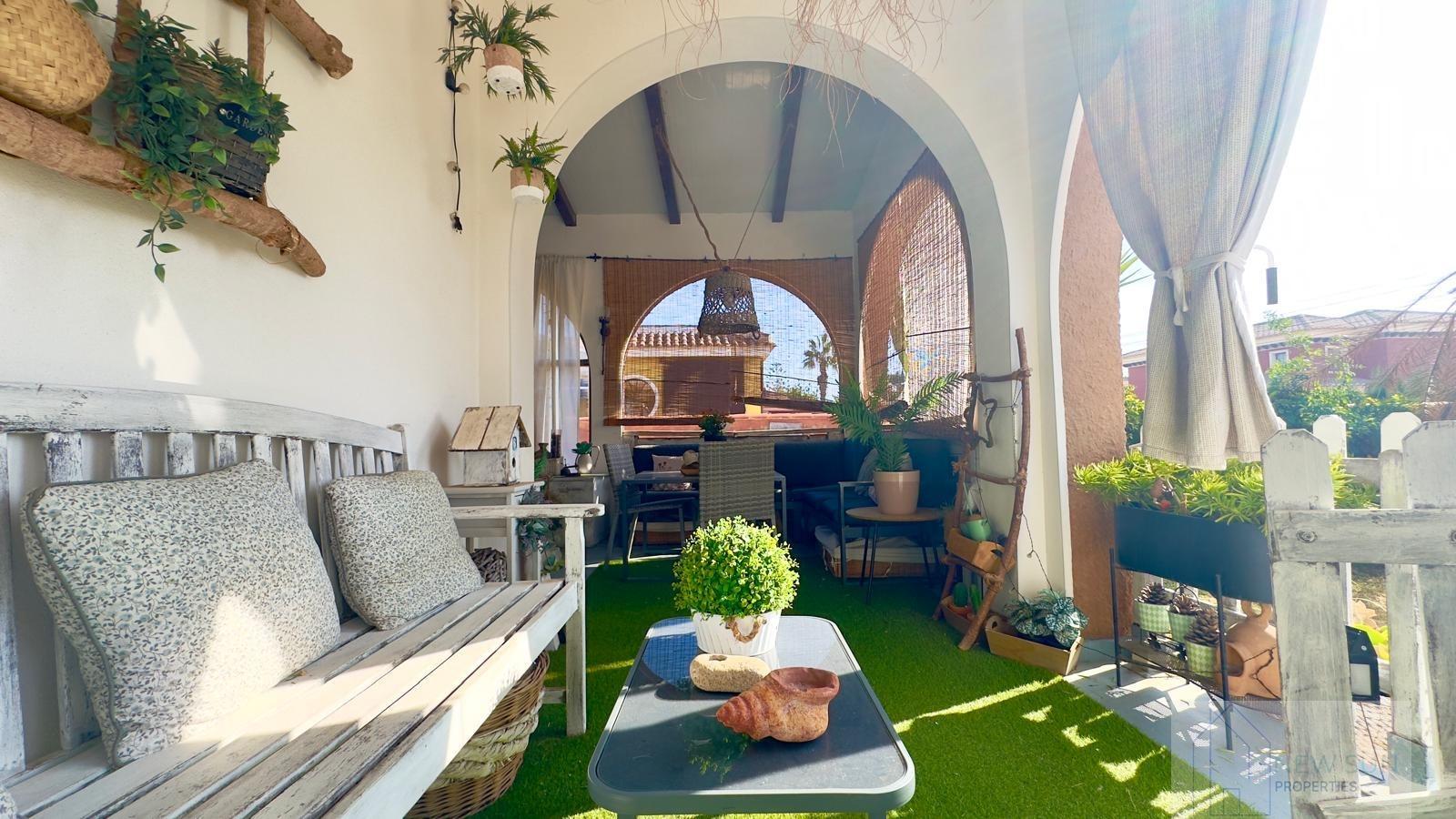 For sale of chalet in Torrevieja