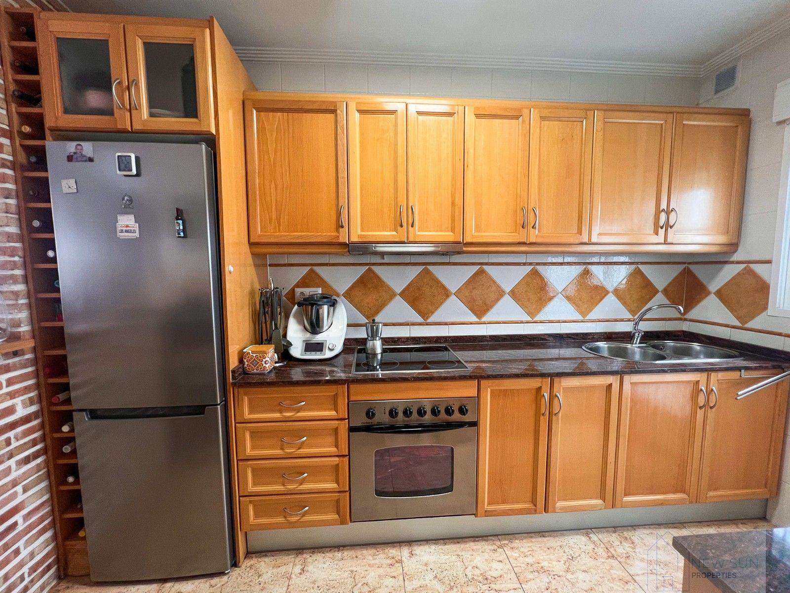 For sale of villa in Guardamar del Segura