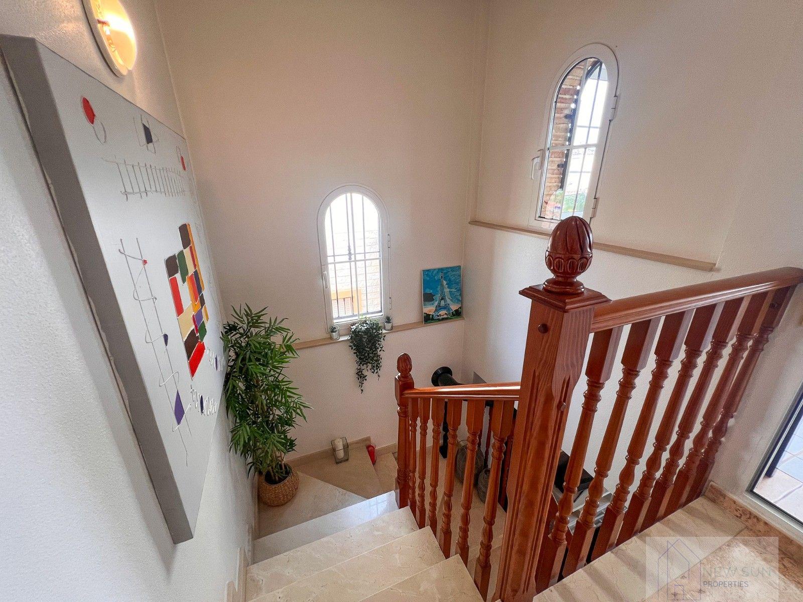 For sale of villa in Guardamar del Segura