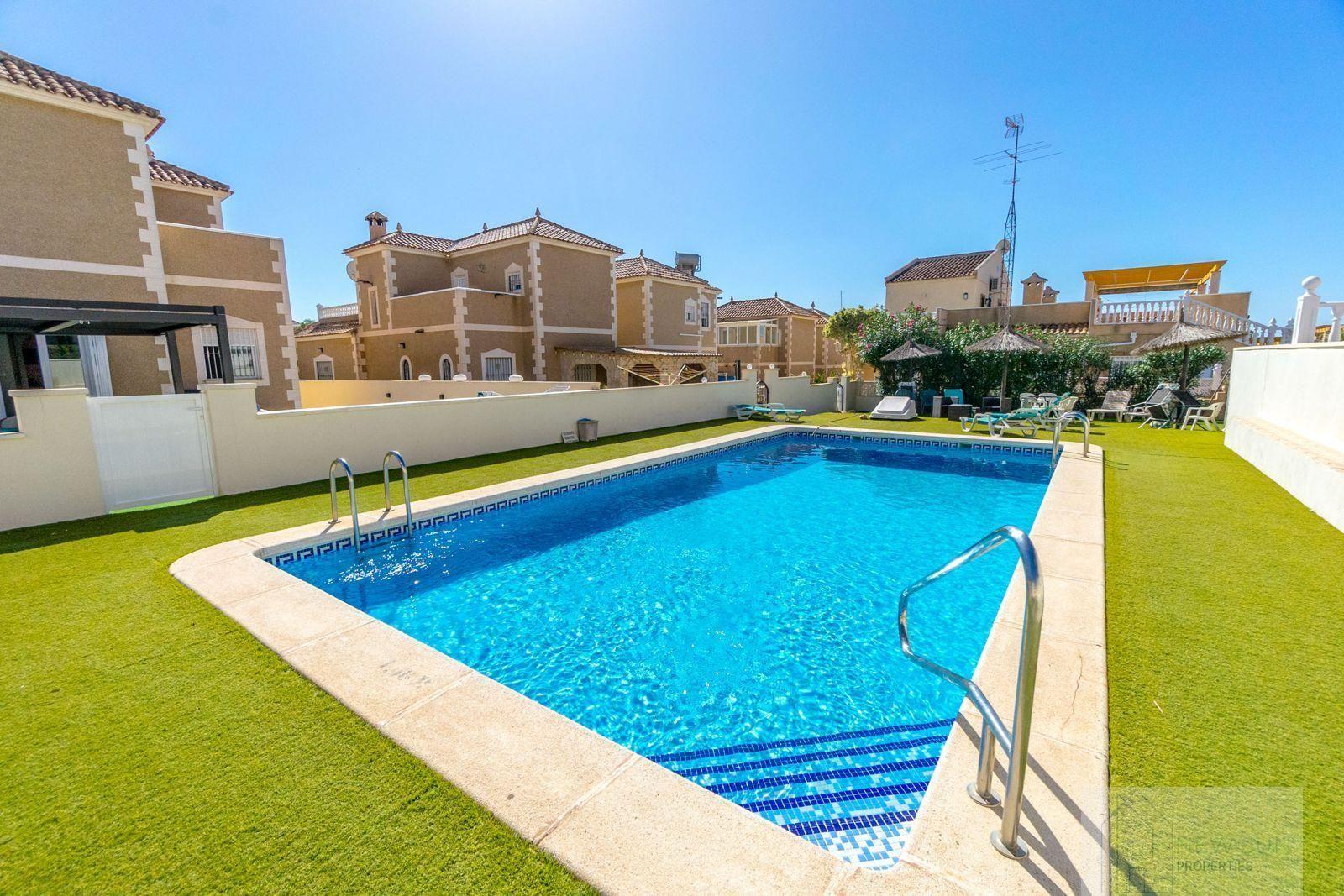 Venta de casa en San Miguel de Salinas