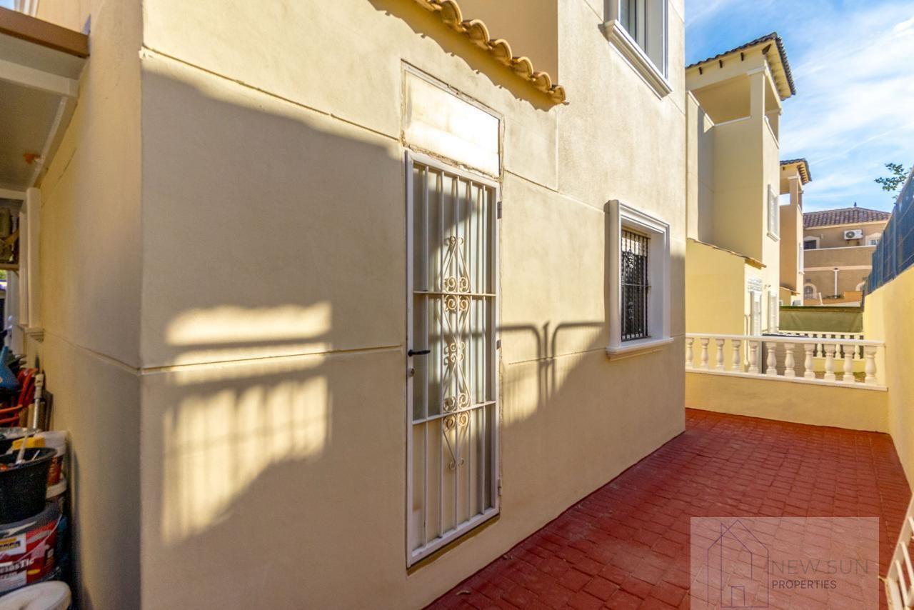 Venta de casa en San Miguel de Salinas