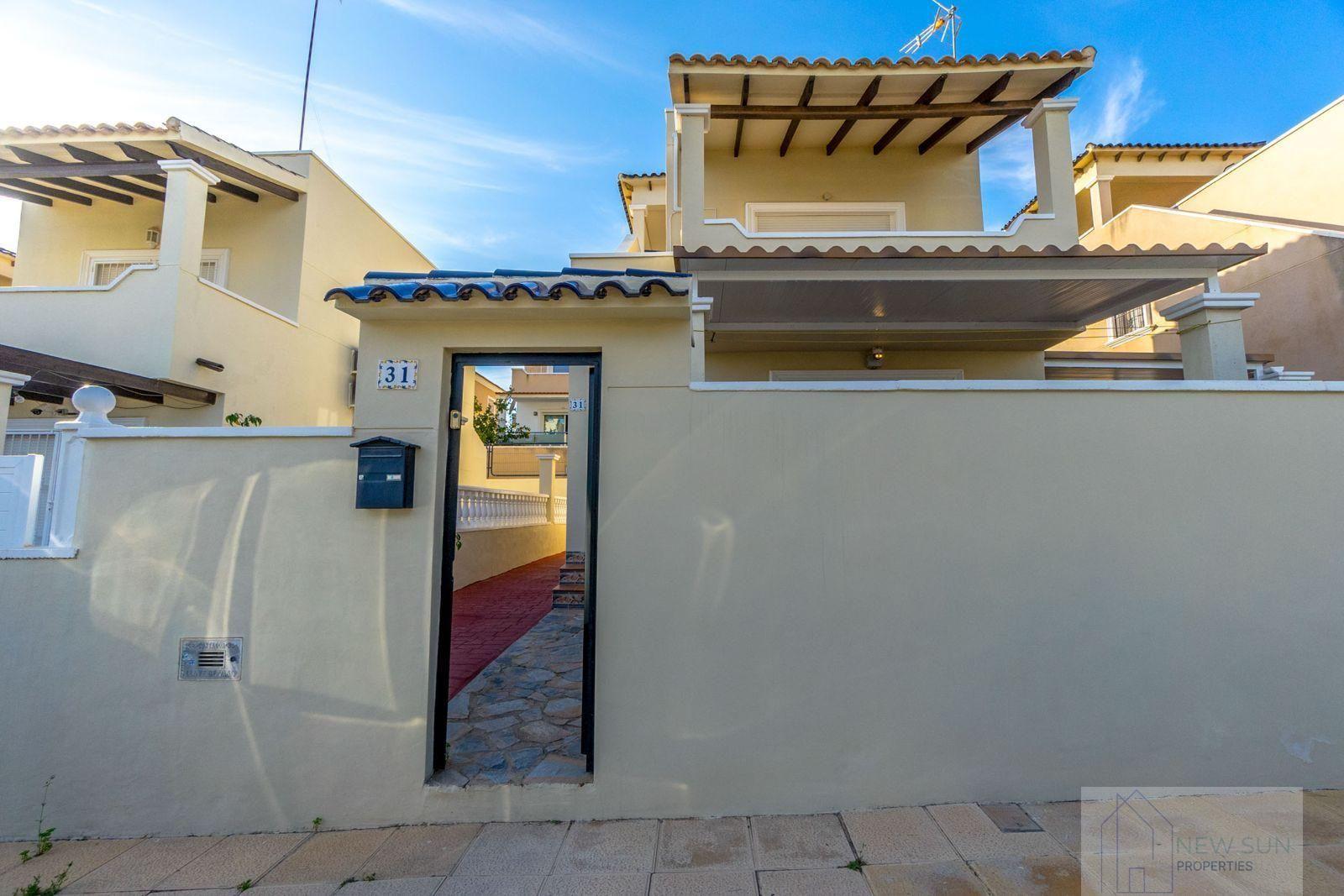 Venta de casa en San Miguel de Salinas