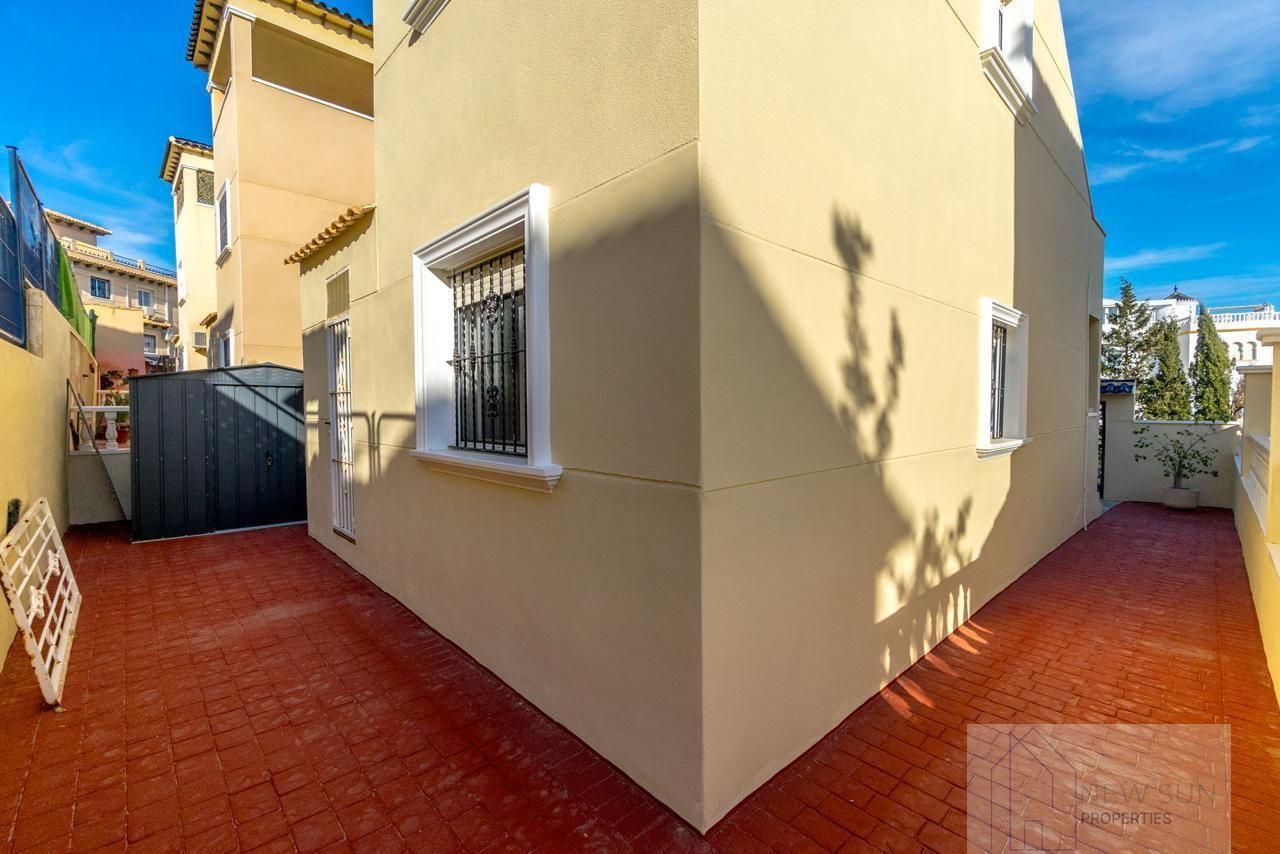 Venta de casa en San Miguel de Salinas