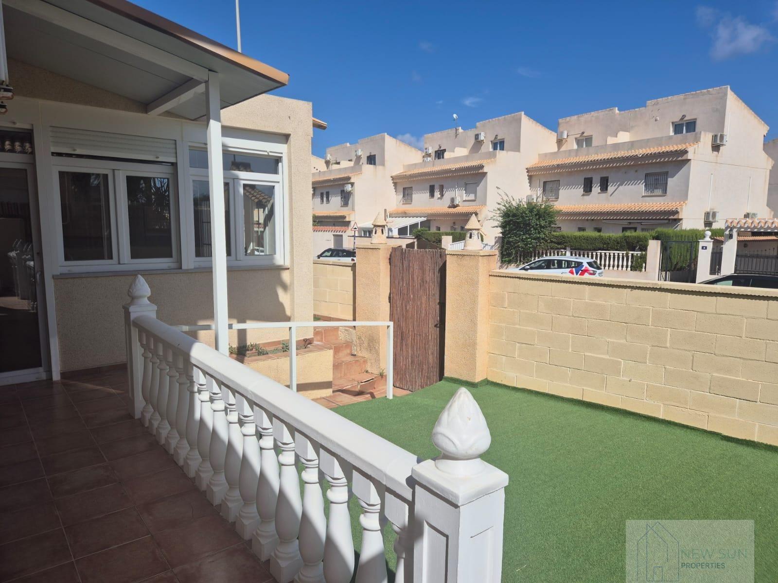 For sale of house in Orihuela Costa
