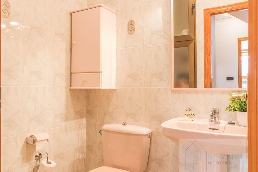 For sale of house in Orihuela Costa