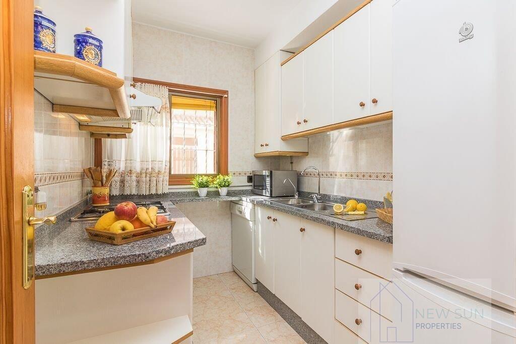 For sale of house in Orihuela Costa