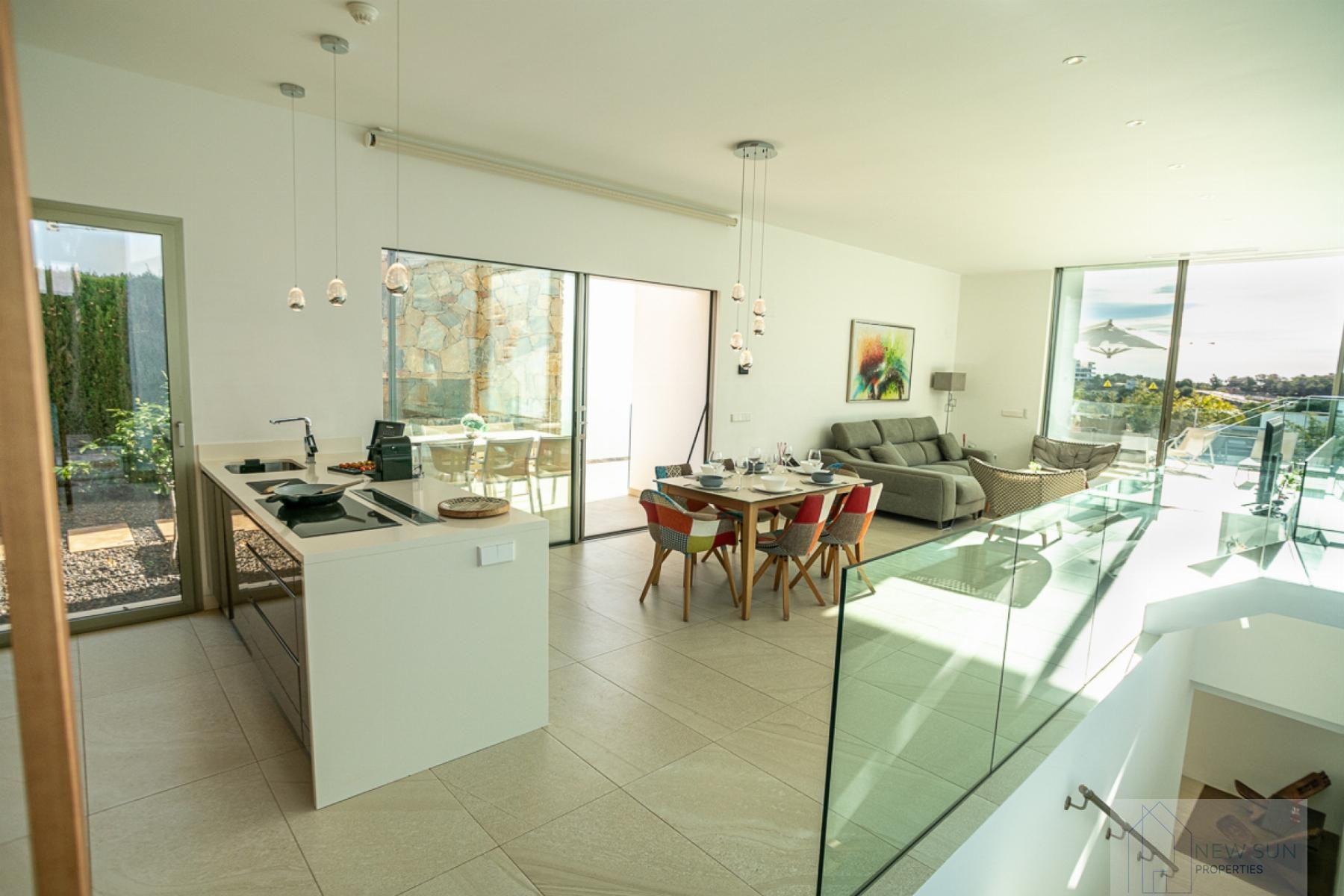 For sale of villa in Orihuela