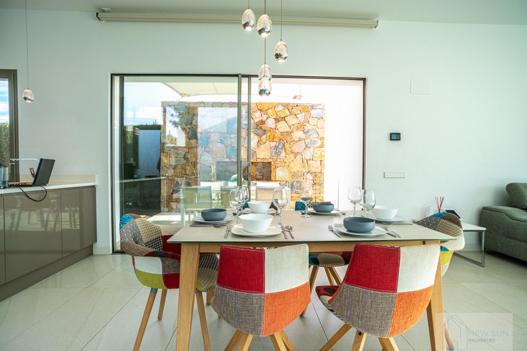 For sale of villa in Orihuela