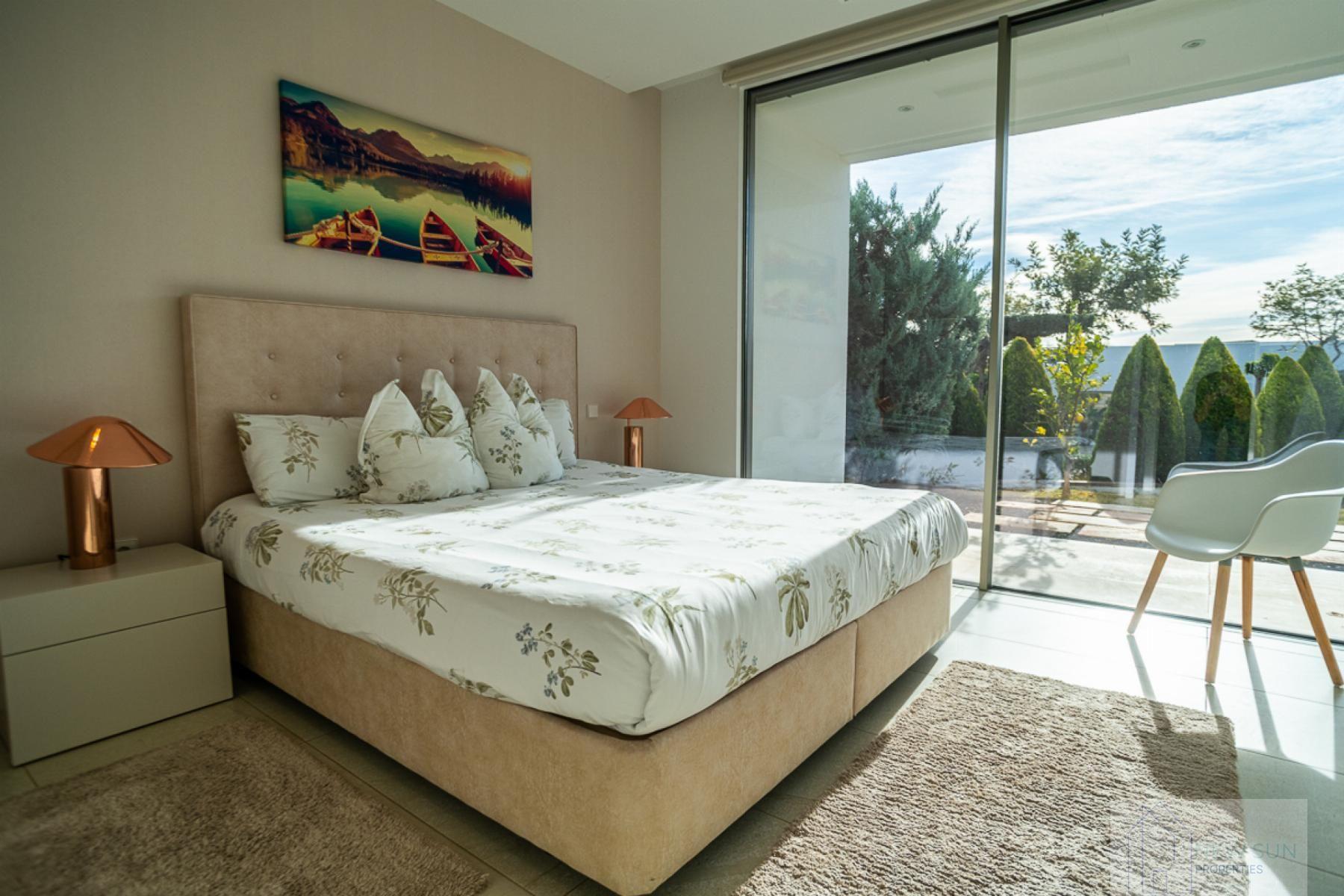 For sale of villa in Orihuela