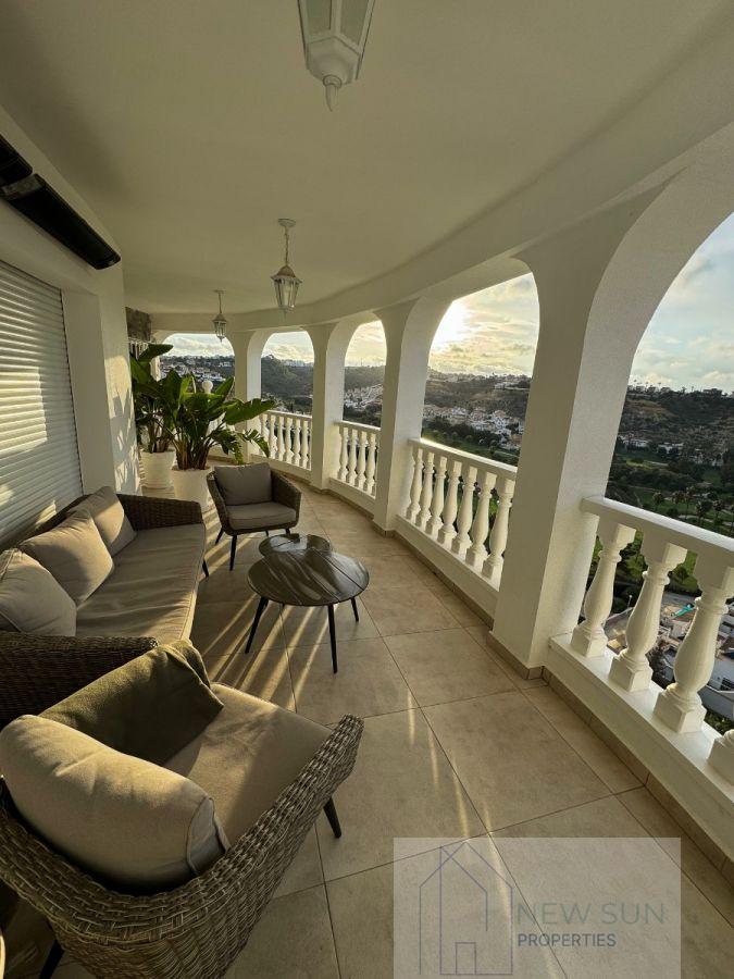 For sale of villa in Rojales