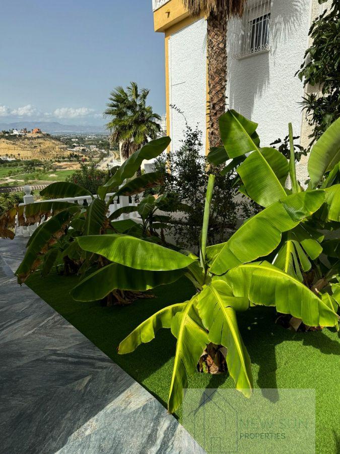 For sale of villa in Rojales