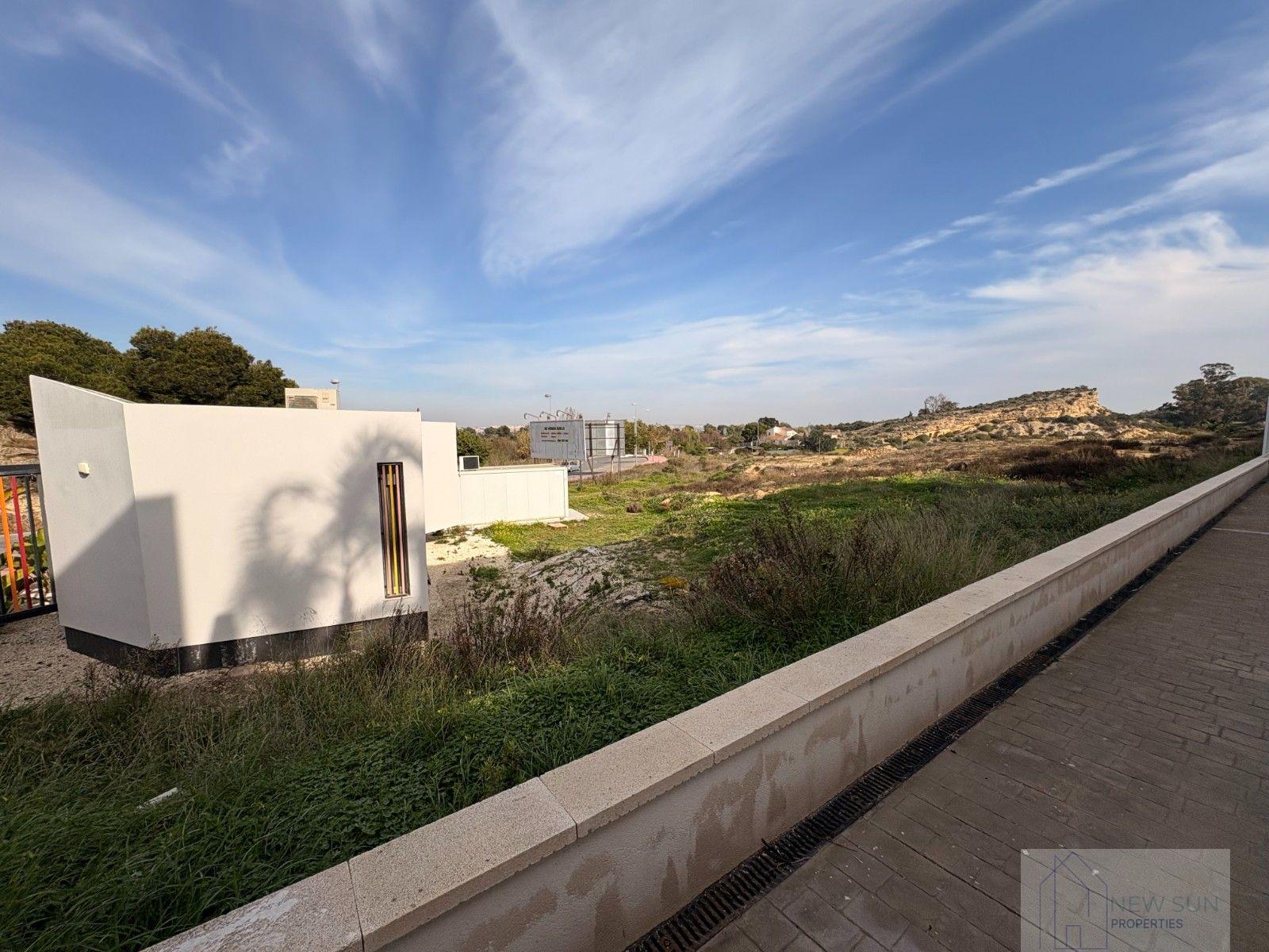 For sale of land in Rojales